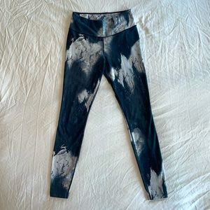 Nike Dri-fit One abstract Printed Leggings S